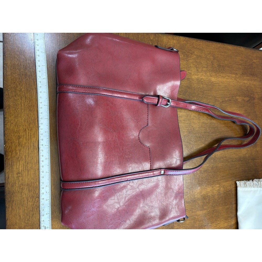Ladies Red Purse With Shoulder Strap‎